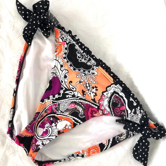 Kenneth Cole Other - Kenneth Cole Dots/Ruffle Bikini Bottom M